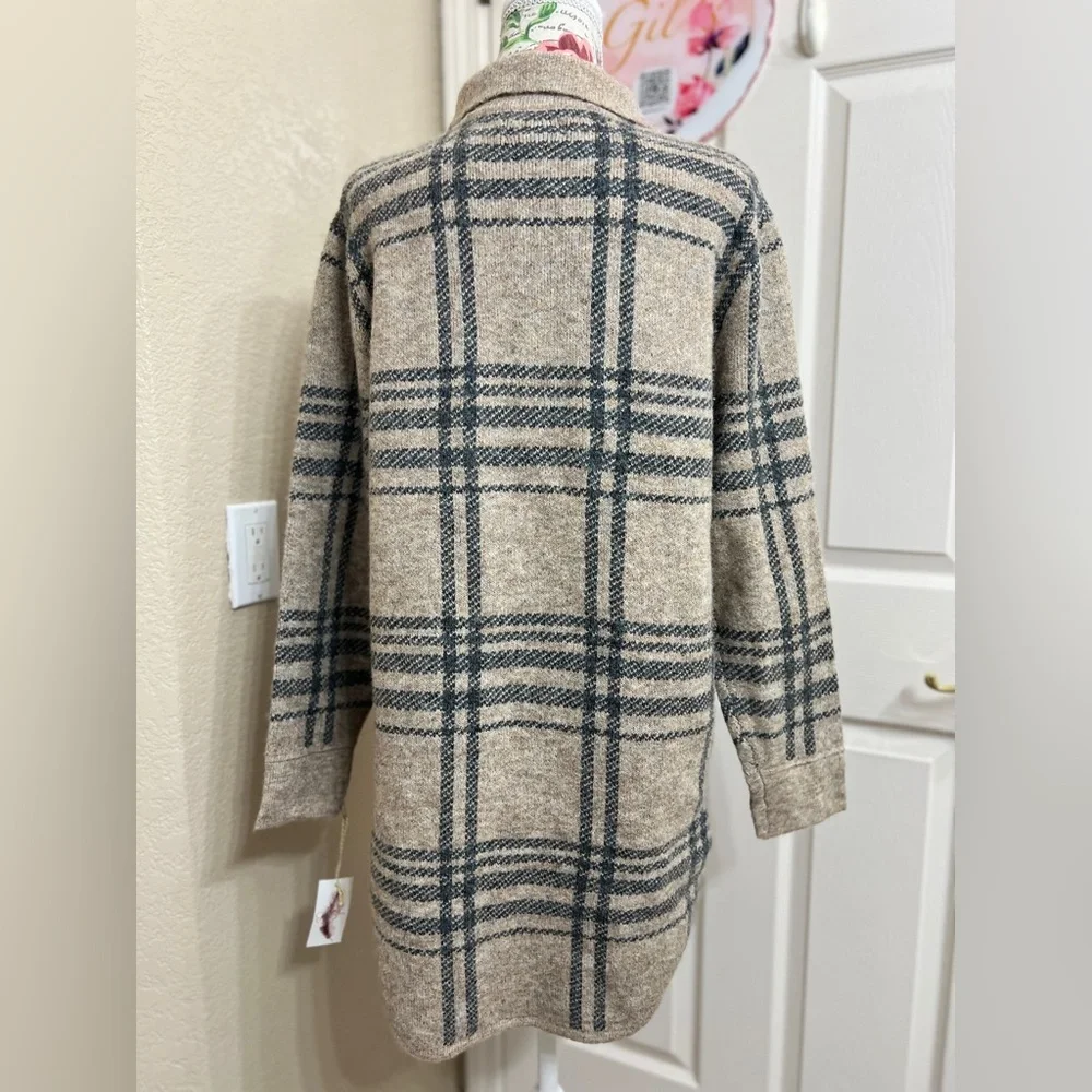 Jessica Simpson Tan and Black Plaid Cardigan